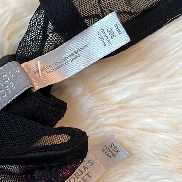 Victoria’s Secret Floral Bra and Garter Set - Picture 7 of 7